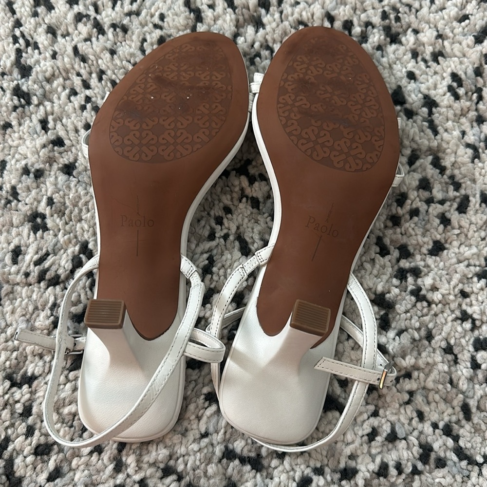 Linea Paolo White Sandals - Picture 5 of 9